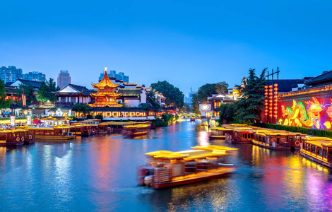 南京孔廟風景名勝區和秦淮河。人們正在參觀。位于中國江蘇省南京市